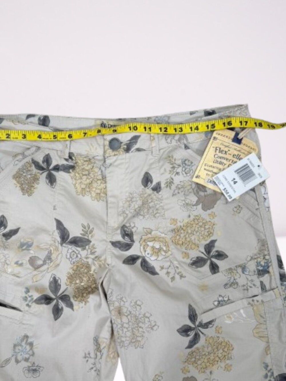 Democracy NWT Cotton Blend Floral Cargo Pants Rolled Cuff Size 14 - Picture 7 of 9